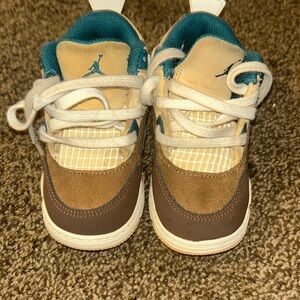 Brown Jordan 4’s